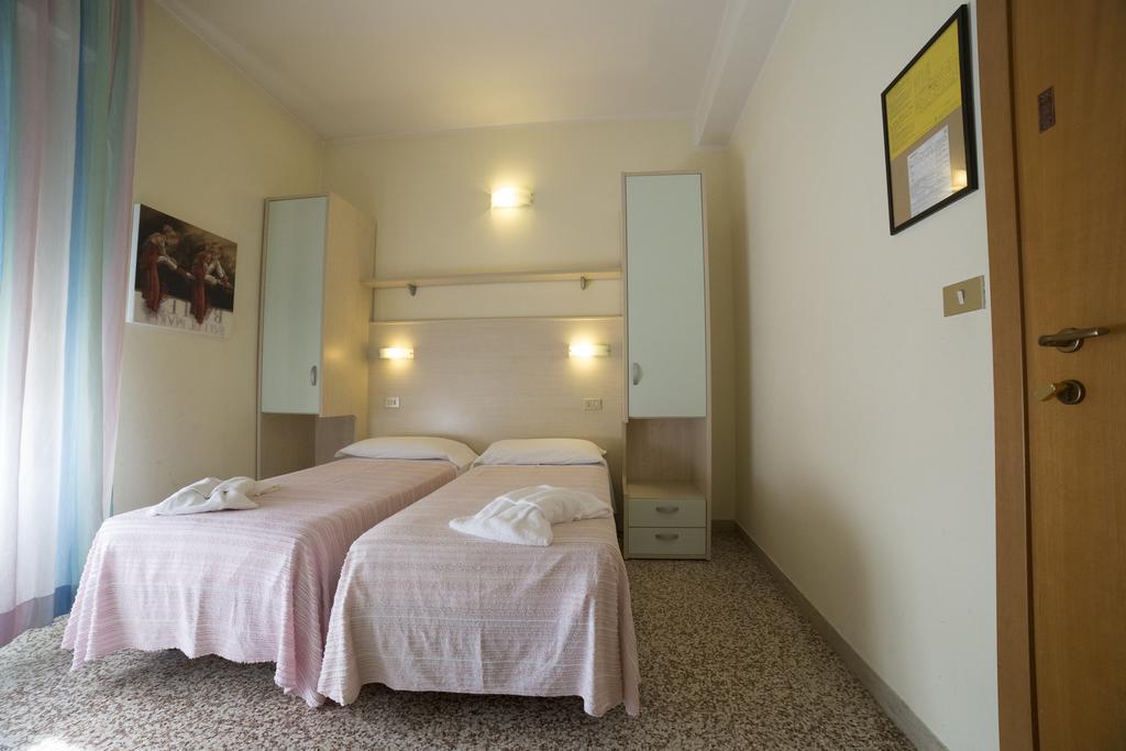 Hotel Europa Rimini Luaran gambar