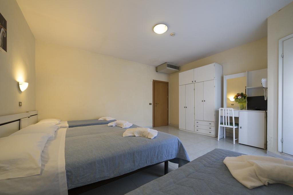 Hotel Europa Rimini Luaran gambar