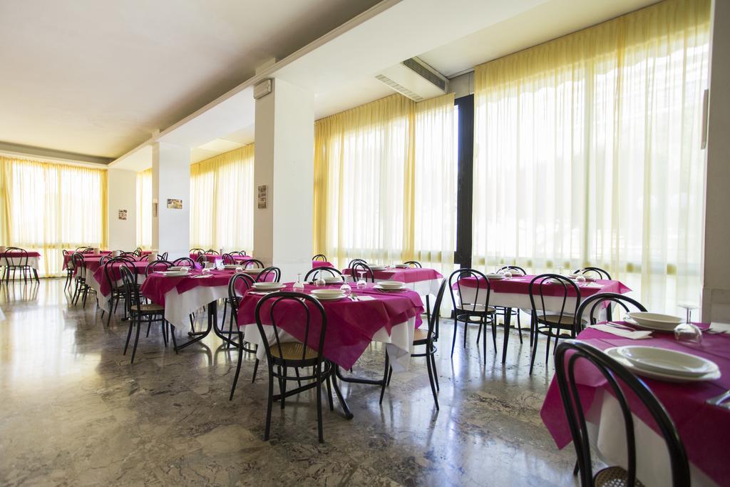 Hotel Europa Rimini Luaran gambar