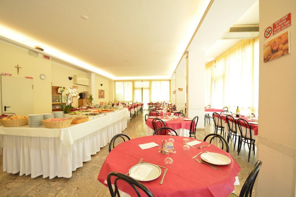 Hotel Europa Rimini Luaran gambar