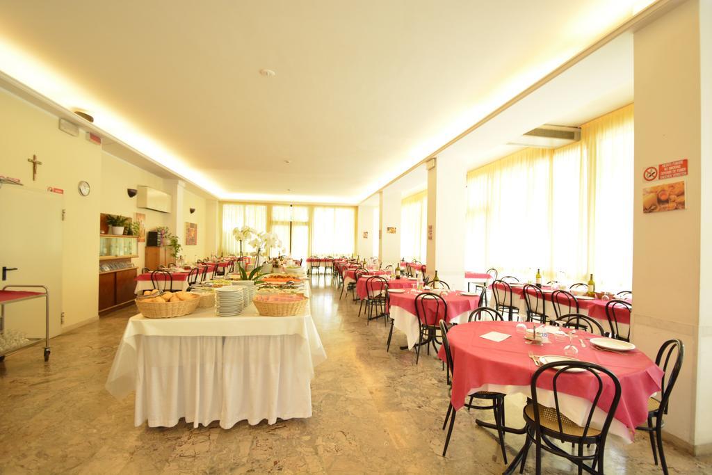 Hotel Europa Rimini Luaran gambar