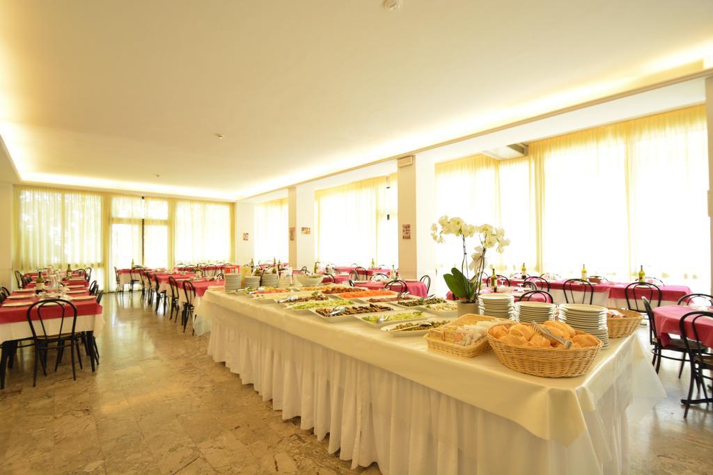 Hotel Europa Rimini Luaran gambar